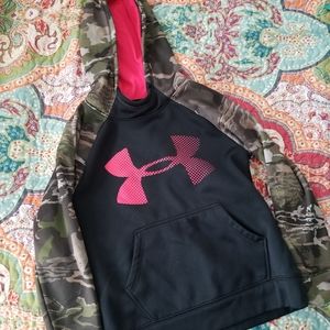 EUC- Girls Under Armour Hoodie